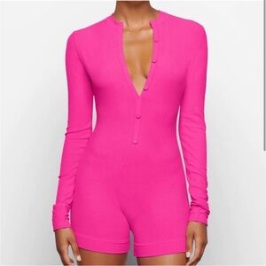 SKIMS Soft Lounge Button Up Onesie Sz M - rare hot pink color!